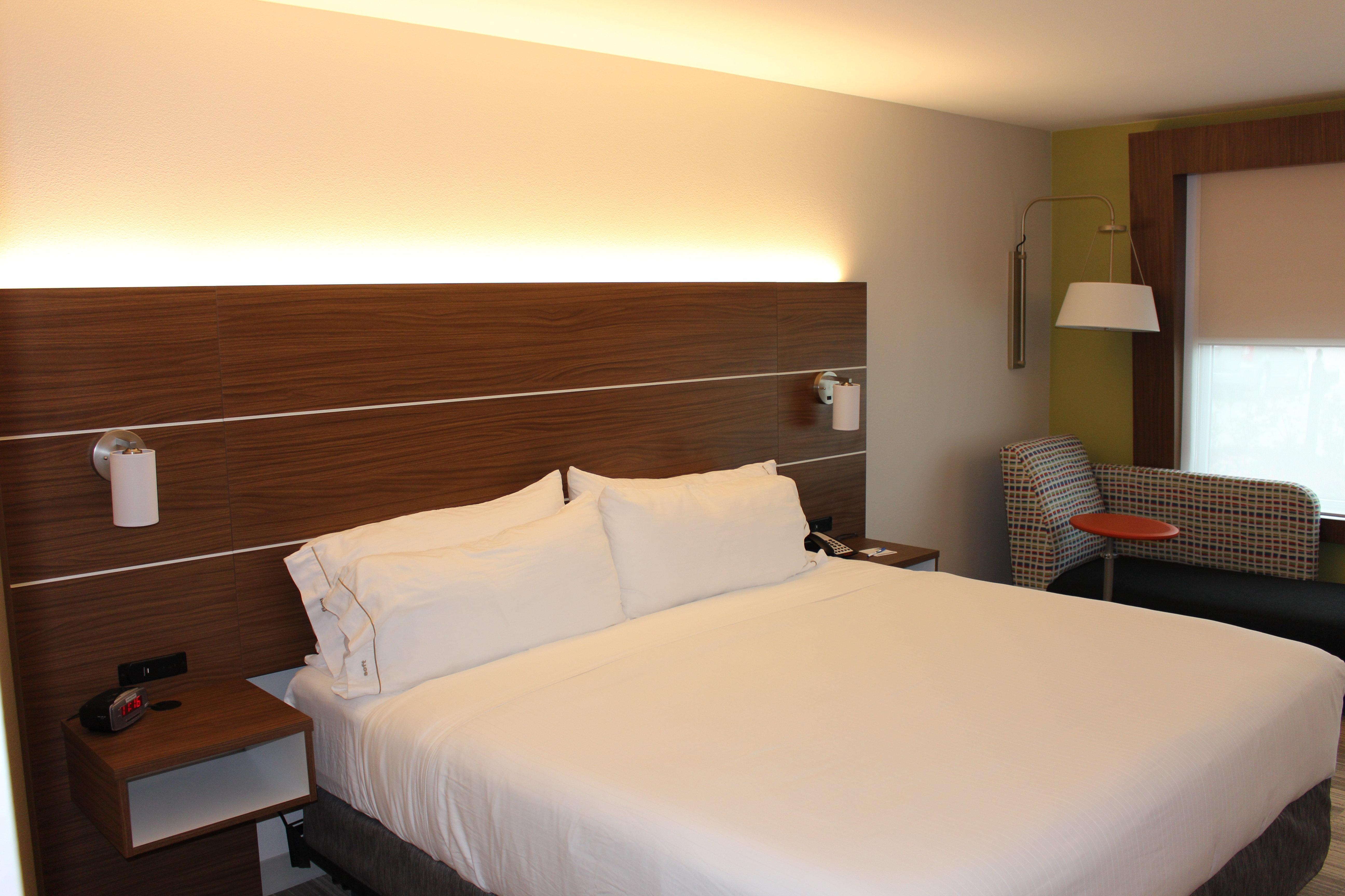 Express & Mississauga-toronto Southwest By Ihg Hotel Mississauga